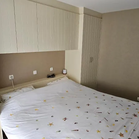 Promenade Ii 0101 Apartment